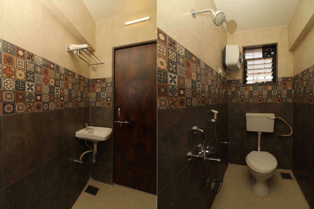 Oyo 37468 Nisha Lodging Hotel Solapur Exterior foto